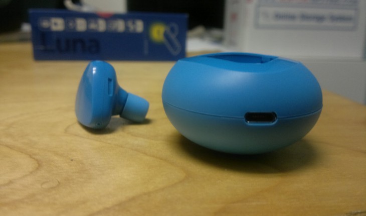 Nokia Luna BH-220, un auricolare NFC e Bluetooth dal design sorprendente!
